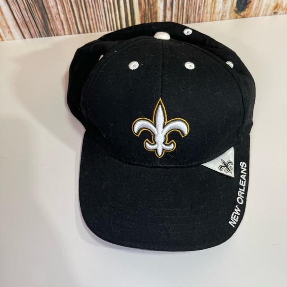 Other - New Orleans Saints Hat Cap Adjustable Black White Pre Owned Excellent Condition